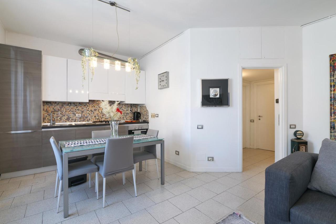 Apartmán Primopiano - Battaglia A Milán Exteriér fotografie